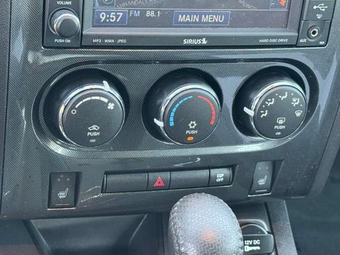 Used 2009 Dodge Challenger SRT8 RWD image 19