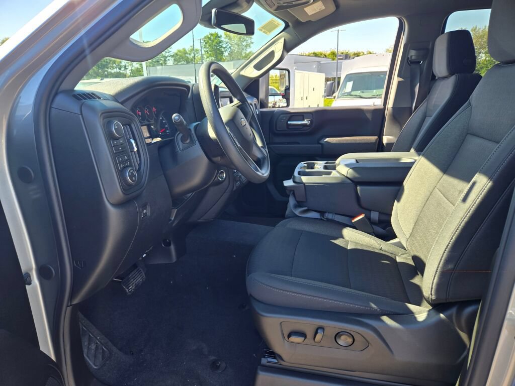 New 2026 Chevrolet Silverado 2500 Custom w/ Custom Convenience Package AWD/4WD image 18