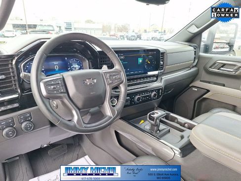 Used 2023 Chevrolet Silverado 1500 ZR2 w/ Technology Package image 7