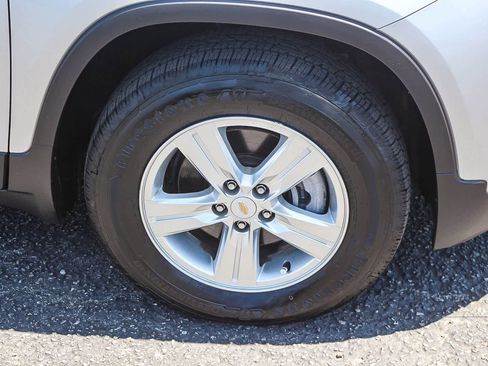 Used 2018 Chevrolet Trax LS AWD/4WD image 13