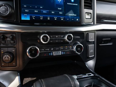 Used 2022 Ford F150 Lariat AWD/4WD image 25