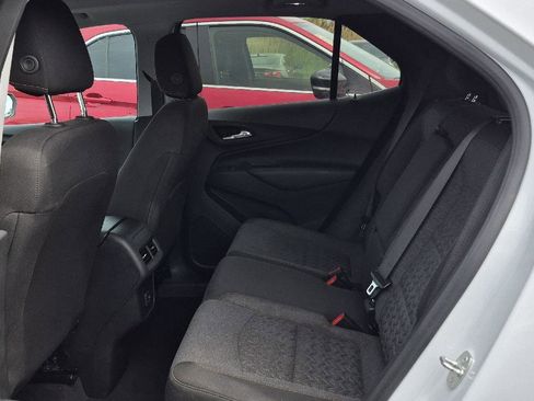 Used 2023 Chevrolet Equinox LT FWD image 7