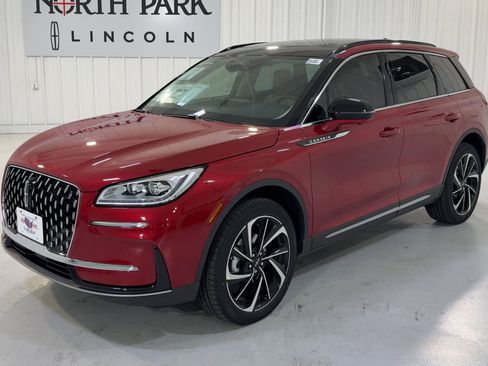 New 2026 Lincoln Corsair Grand Touring AWD/4WD image 5