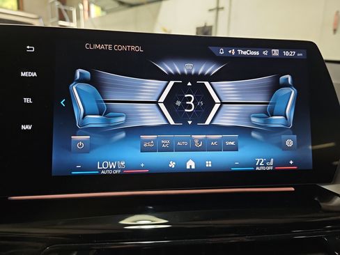 New 2026 BMW X1 xDrive28i w/ Technology Package image 22