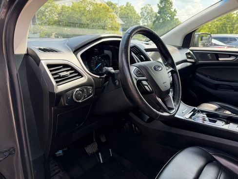 Used 2019 Ford Edge SEL w/ Equipment Group 201A AWD/4WD image 10