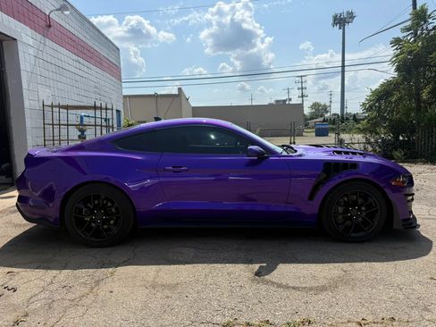 Used 2022 Ford Mustang GT w/ Black Accent Package RWD image 4