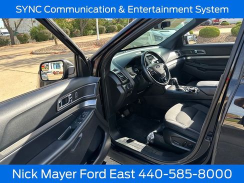 Used 2019 Ford Explorer XLT w/ Class III Trailer Tow Package image 13