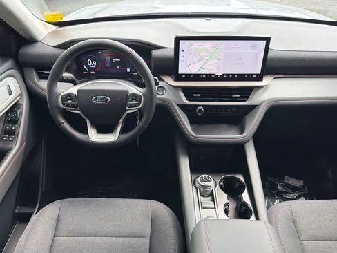New 2026 Ford Explorer Active RWD image 20