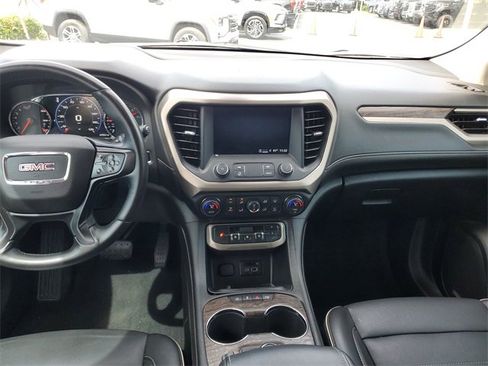 Used 2021 GMC Acadia Denali w/ Denali Technology Package image 10