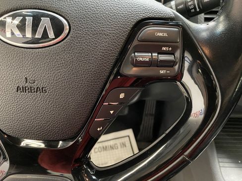 Used 2017 Kia Forte S image 26