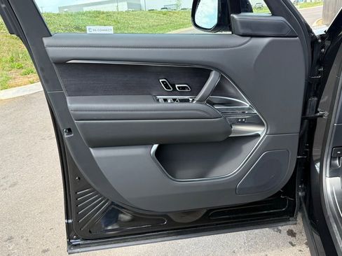 New 2026 Land Rover Range Rover SE AWD/4WD image 13