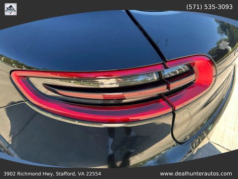 Used 2018 Porsche Macan AWD/4WD image 10