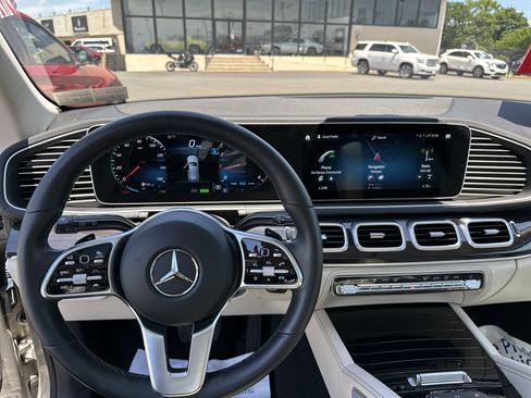 Used 2023 Mercedes-Benz GLE 580 4MATIC image 24