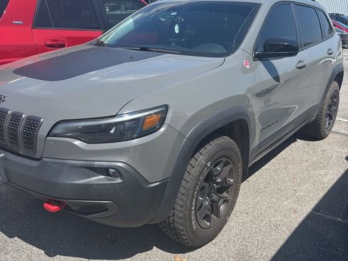 Used 2022 Jeep Cherokee Trailhawk w/ Comfort/Convenience Group image 1