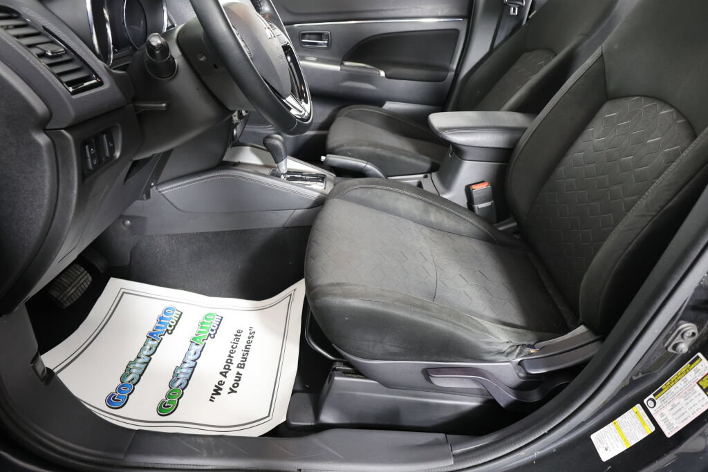 Used 2021 Mitsubishi Outlander Sport SE FWD image 13