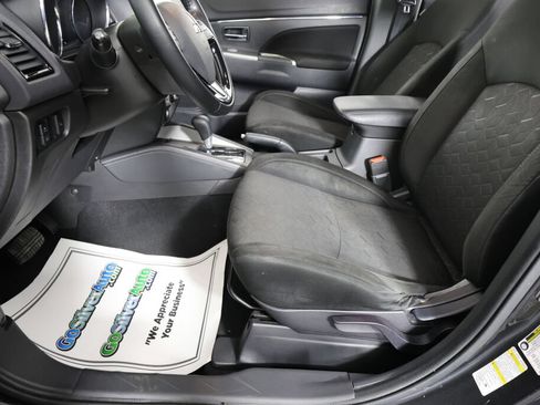 Used 2021 Mitsubishi Outlander Sport SE FWD image 13