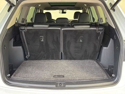 Used 2023 Volkswagen Atlas SE w/ Panoramic Sunroof Package AWD/4WD image 11