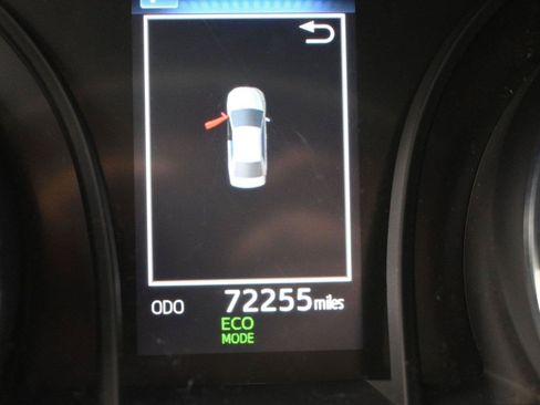 Used 2020 Toyota Camry LE FWD image 3