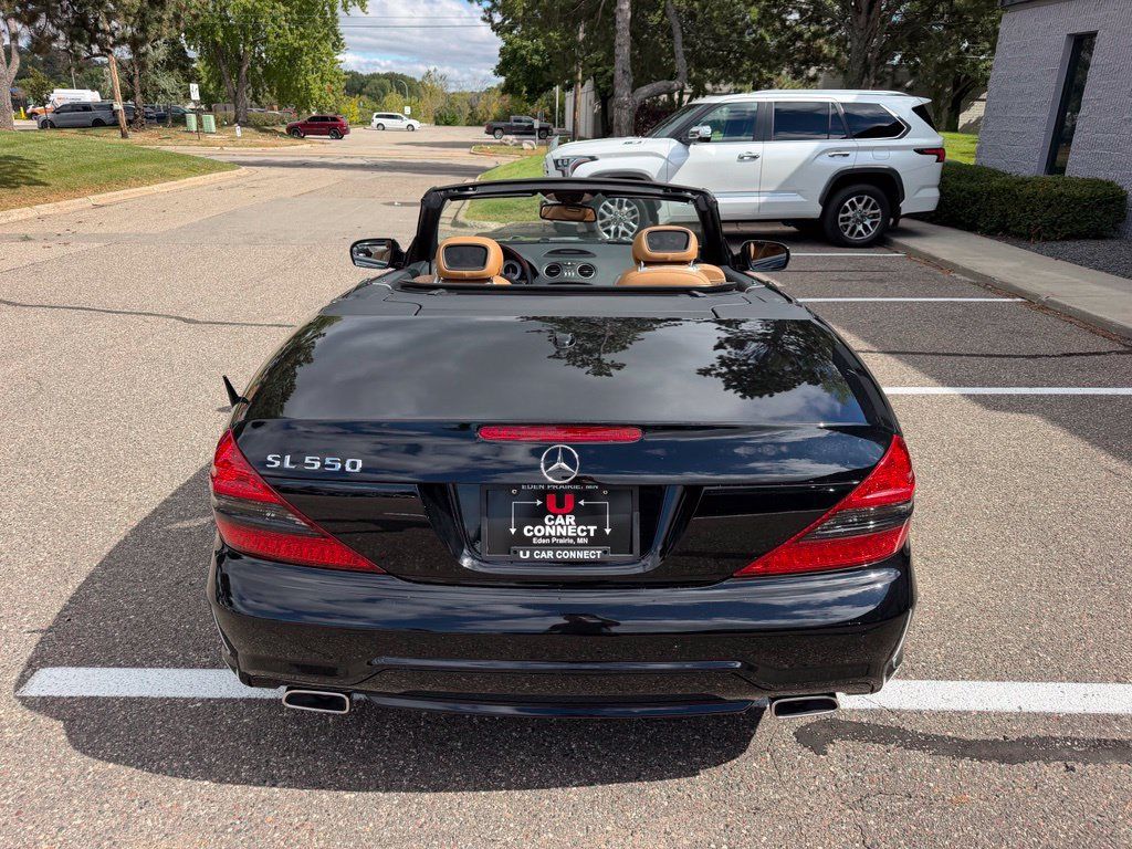 Used 2012 Mercedes-Benz SL 550 image 13