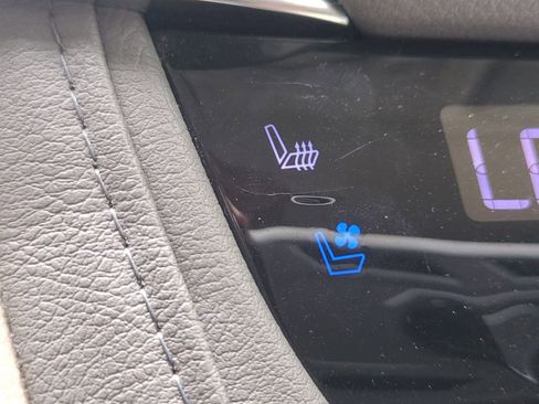 Used 2019 Cadillac XT5 Premium Luxury FWD image 26
