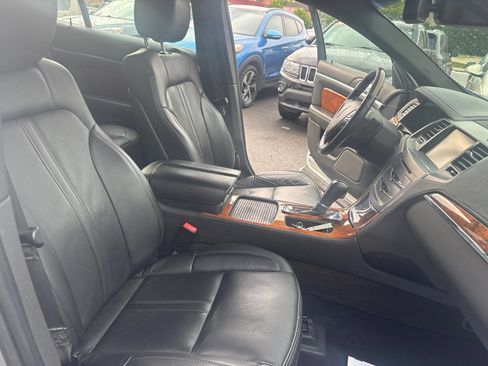 Used 2015 Lincoln MKS AWD w/ Equipment Group 101A image 22