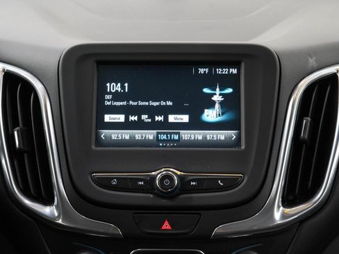 Used 2018 Chevrolet Equinox LT AWD/4WD image 15