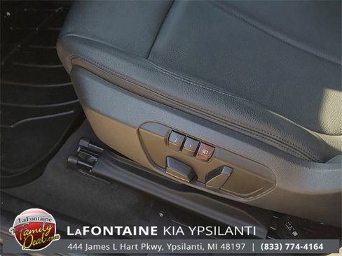 Used 2018 BMW X1 sDrive28i image 12