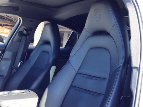 Certified 2022 Porsche Panamera Platinum Edition image 5