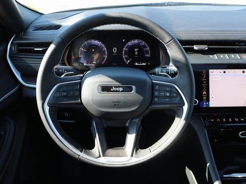 New 2026 Jeep Grand Cherokee Laredo image 15