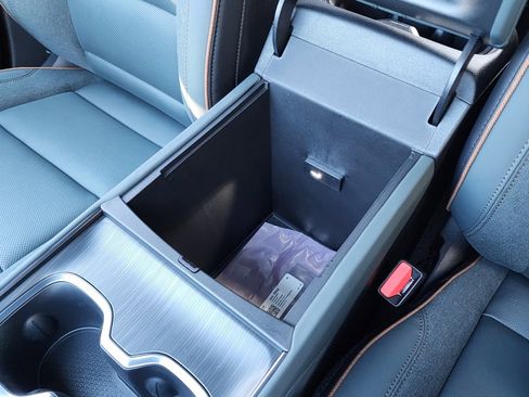 New 2026 GMC Acadia AT4 w/ Super Cruise Package image 35