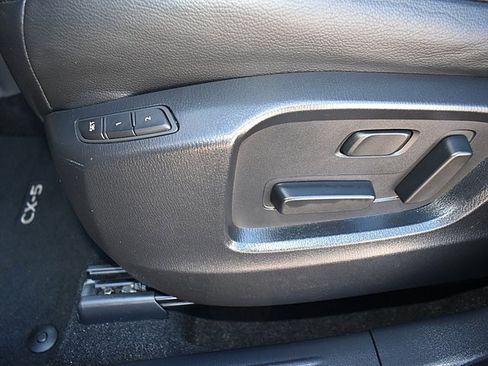 Used 2022 MAZDA CX-5 AWD 2.5 S w/ Premium Plus Pkg image 18