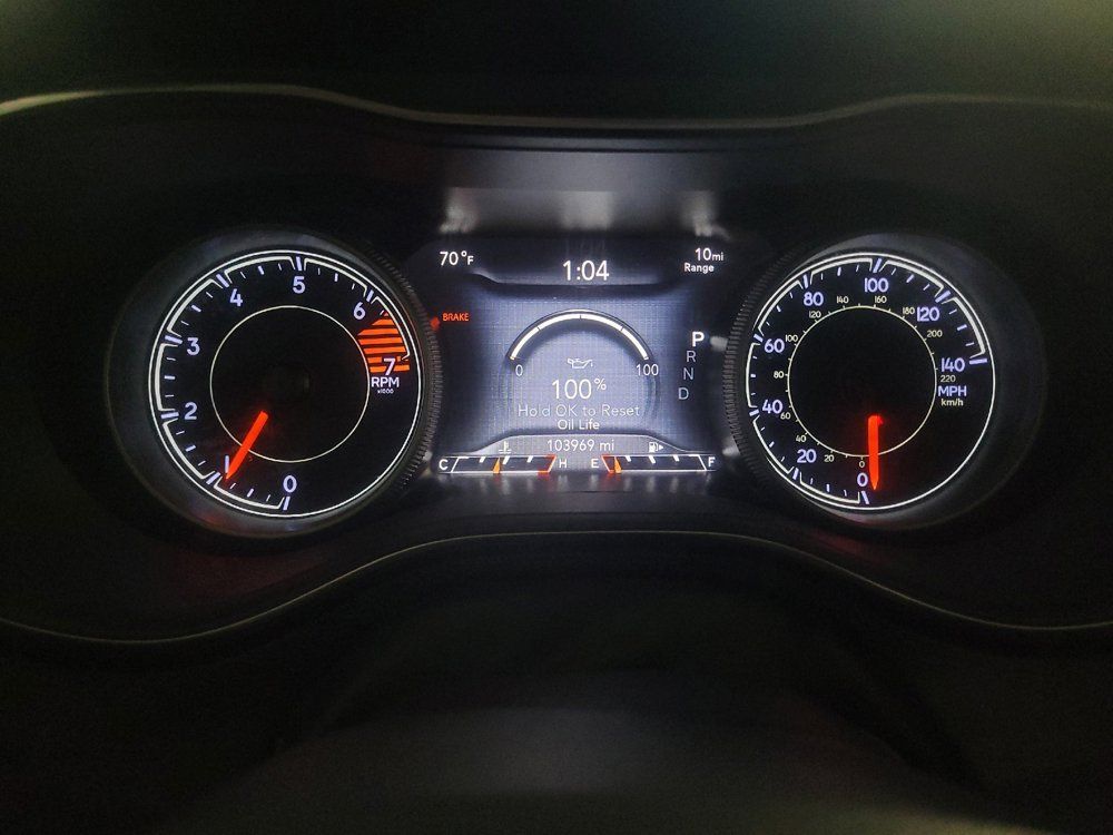 Used 2019 Jeep Cherokee Limited w/ Technology Group FWD image 23