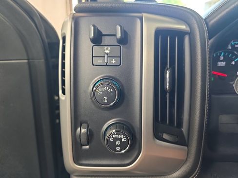 Used 2017 GMC Sierra 1500 SLT w/ Max Trailering Package AWD/4WD image 24