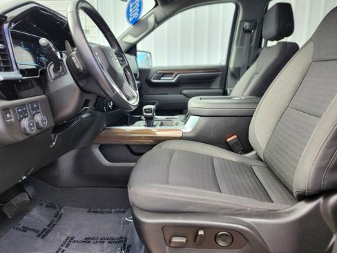 Used 2022 Chevrolet Silverado 1500 RST image 16