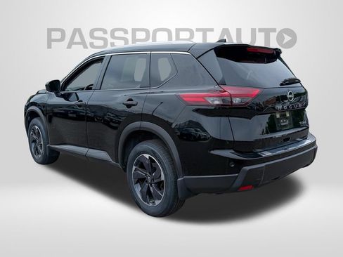 Used 2024 Nissan Rogue SV w/ SV Premium Package AWD/4WD image 3