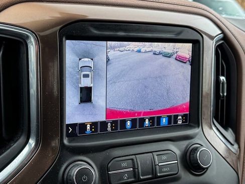 Used 2021 Chevrolet Silverado 1500 High Country w/ Technology Package image 38