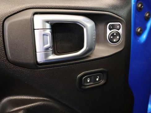 Used 2022 Jeep Gladiator Rubicon w/ Trailer Tow Package image 10