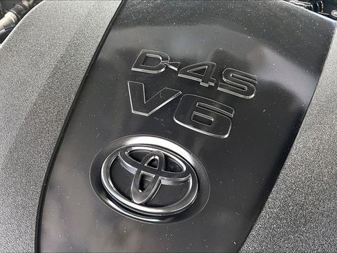 Used 2022 Toyota Tacoma SR5 w/ Technology Package AWD/4WD image 30