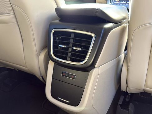 Used 2019 Lincoln Nautilus Reserve image 28