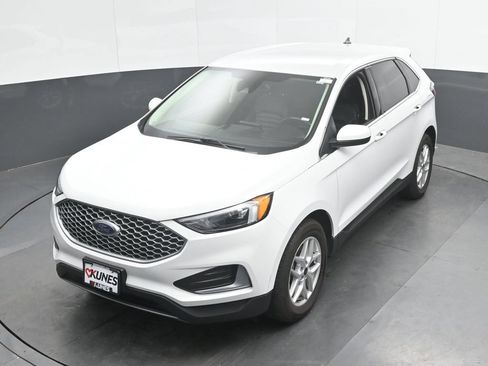 Used 2024 Ford Edge SEL AWD/4WD image 32