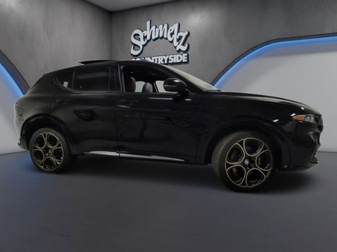 Used 2025 Alfa Romeo Tonale AWD/4WD image 3