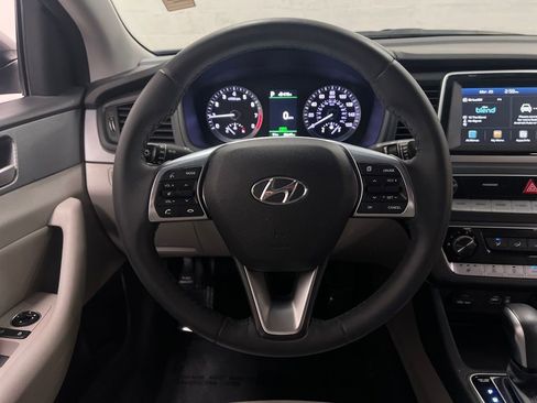 Used 2018 Hyundai Sonata SEL image 16