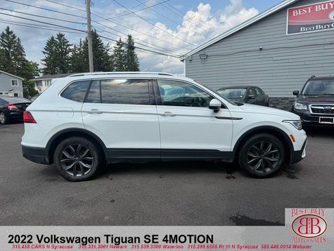 Used 2022 Volkswagen Tiguan SE AWD/4WD image 2