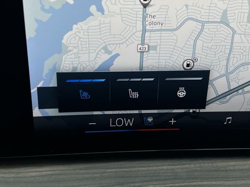 Used 2024 BMW X5 xDrive40i w/ M Sport Package image 22