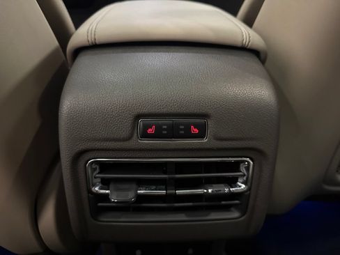 Used 2023 Lincoln Corsair Reserve w/ Equipment Group 202A AWD/4WD image 23