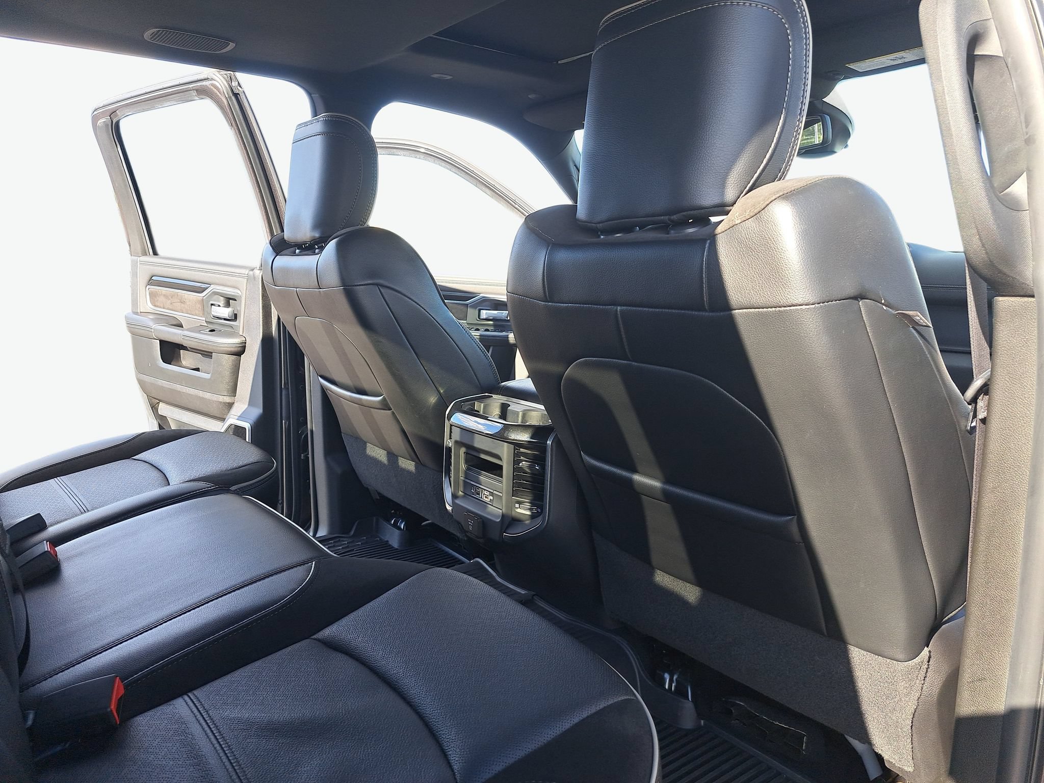 Used 2020 RAM 3500 Laramie w/ Night Edition AWD/4WD image 12
