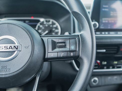 Used 2021 Nissan Rogue SV image 23