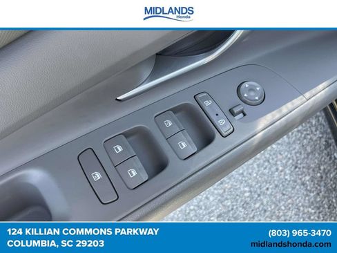Used 2023 Hyundai Elantra SEL w/ Convenience Package FWD image 15