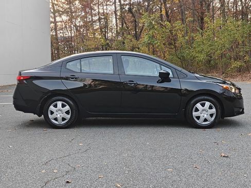Used 2023 Nissan Versa S w/ Trunk Package image 2