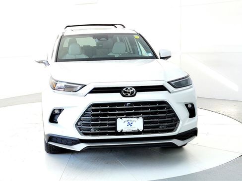 New 2026 Toyota Grand Highlander AWD Hybrid image 8